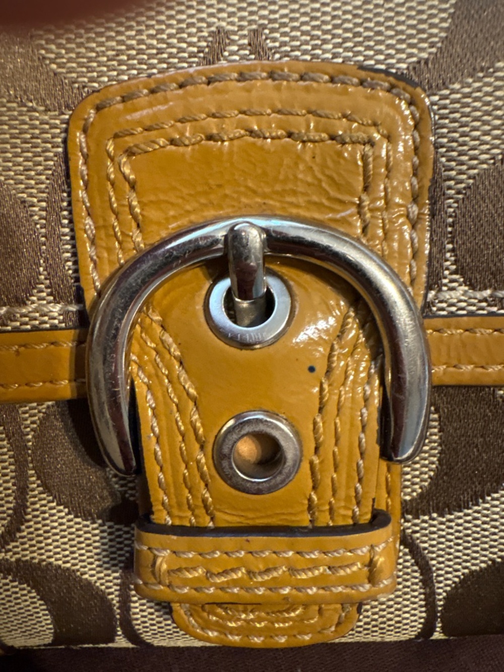 Coach soho British tan patent leather y2k small wallet with silver buckle - Picture 7 of 12